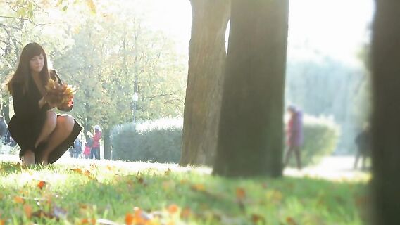 Фотограф познакомился с брюнеткой и трахнул в попу